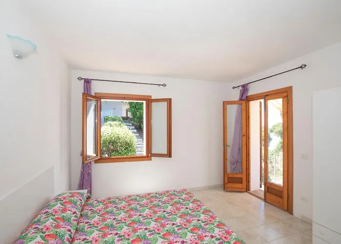 בית נופש Residenza Miramare - Helloelba *