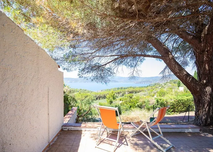 בית נופש Residenza Miramare - Helloelba קאפוליברי