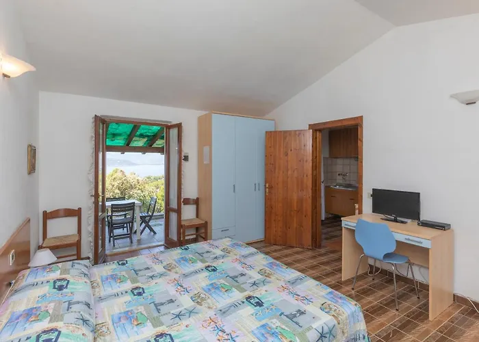 Residenza Miramare - Helloelba קאפוליברי