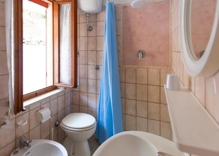 בית נופש Residenza Miramare - Helloelba