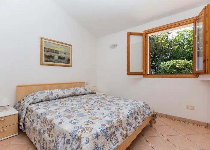 Residenza Miramare - Helloelba בית נופש קאפוליברי